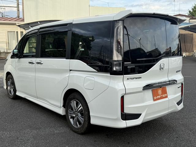 ステップワゴンスパーダ スパーダハイブリッド　Ｇ・ＥＸ　ホンダセンシング　ワンオーナー／１０型純正ナビ／地デジ／バックカメラ／後席モニター／両側電動／衝突軽減／ＥＴＣ２．０／レーダークルーズ／プッシュスタート／スマートキー／ＬＥＤ／（8枚目）
