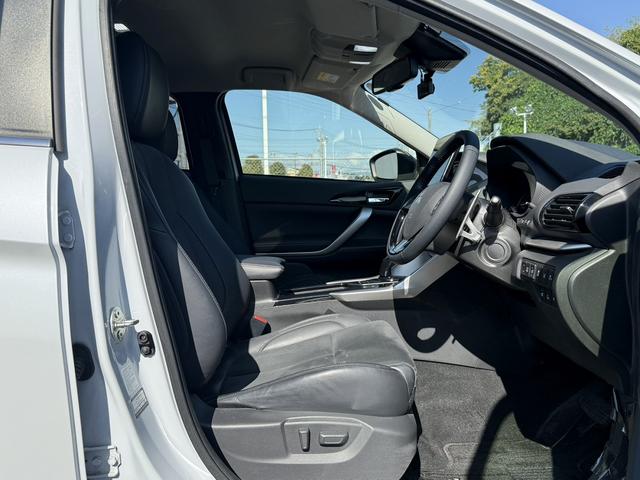 エクリプスクロスＰＨＥＶ Ｇ　アルパインナビ／地上デジタルフルセグＴＶ／バックカメラ／シートヒーター／パワーシート／パワーバックドア／レーダークルーズ／ＬＥＤヘッドライト／ＥＴＣ／衝突軽減／（16枚目）