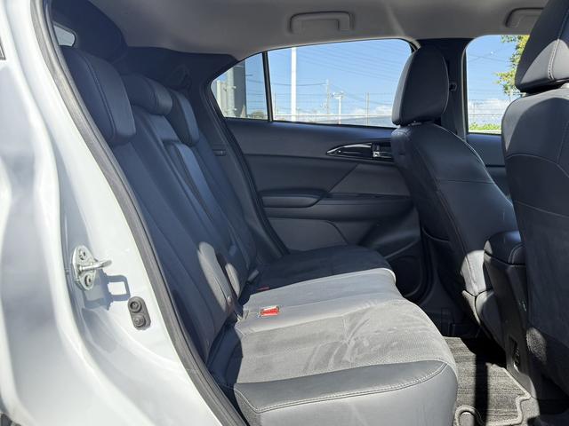 エクリプスクロスＰＨＥＶ Ｇ　アルパインナビ／地上デジタルフルセグＴＶ／バックカメラ／シートヒーター／パワーシート／パワーバックドア／レーダークルーズ／ＬＥＤヘッドライト／ＥＴＣ／衝突軽減／（18枚目）