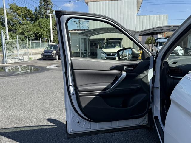 エクリプスクロスＰＨＥＶ Ｇ　アルパインナビ／地上デジタルフルセグＴＶ／バックカメラ／シートヒーター／パワーシート／パワーバックドア／レーダークルーズ／ＬＥＤヘッドライト／ＥＴＣ／衝突軽減／（50枚目）
