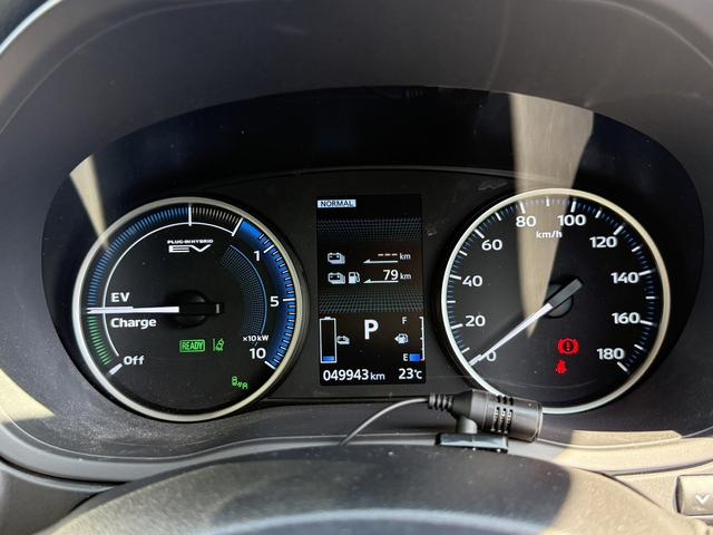 エクリプスクロスＰＨＥＶ Ｇ　アルパインナビ／地上デジタルフルセグＴＶ／バックカメラ／シートヒーター／パワーシート／パワーバックドア／レーダークルーズ／ＬＥＤヘッドライト／ＥＴＣ／衝突軽減／（56枚目）