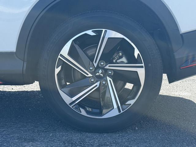 エクリプスクロスＰＨＥＶ Ｇ　アルパインナビ／地上デジタルフルセグＴＶ／バックカメラ／シートヒーター／パワーシート／パワーバックドア／レーダークルーズ／ＬＥＤヘッドライト／ＥＴＣ／衝突軽減／（67枚目）