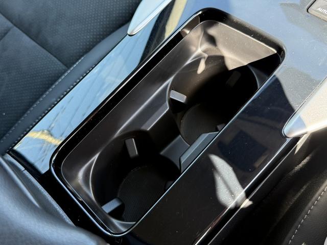 エクリプスクロスＰＨＥＶ Ｇ　アルパインナビ／地上デジタルフルセグＴＶ／バックカメラ／シートヒーター／パワーシート／パワーバックドア／レーダークルーズ／ＬＥＤヘッドライト／ＥＴＣ／衝突軽減／（74枚目）