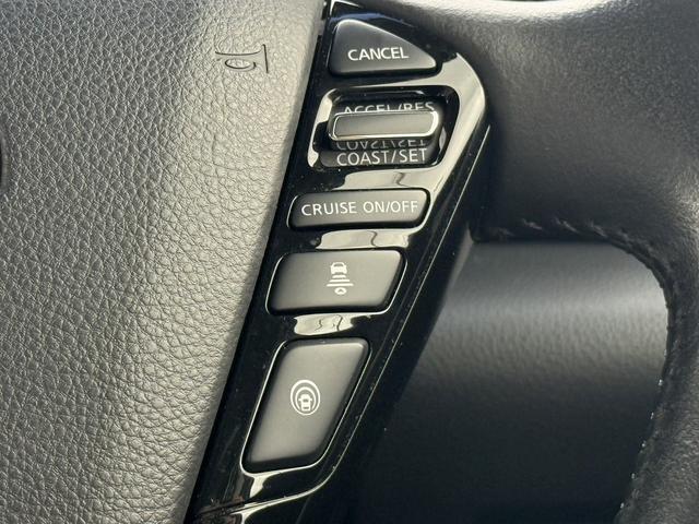 エルグランド ２５０ハイウェイスターＳ　純正ナビ／地デジ／バックカメラ／４ＷＤ／衝突軽減ブレーキ／ＬＥＤヘッドライト／ＥＴＣ／両側電動スライドドア／ハーフレザー／クルーズコントロール／Ｂｌｕｔｏｏｔ接続可能／８人乗り／スマートキー／（6枚目）