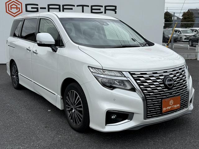 エルグランド ２５０ハイウェイスターＳ　純正ナビ／地デジ／バックカメラ／４ＷＤ／衝突軽減ブレーキ／ＬＥＤヘッドライト／ＥＴＣ／両側電動スライドドア／ハーフレザー／クルーズコントロール／Ｂｌｕｔｏｏｔ接続可能／８人乗り／スマートキー／（9枚目）