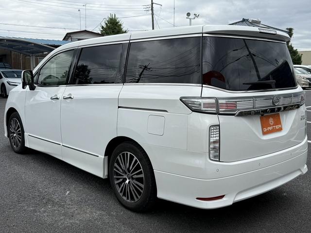 エルグランド ２５０ハイウェイスターＳ　純正ナビ／地デジ／バックカメラ／４ＷＤ／衝突軽減ブレーキ／ＬＥＤヘッドライト／ＥＴＣ／両側電動スライドドア／ハーフレザー／クルーズコントロール／Ｂｌｕｔｏｏｔ接続可能／８人乗り／スマートキー／（12枚目）