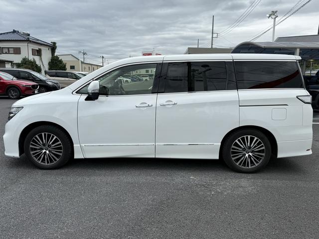 エルグランド ２５０ハイウェイスターＳ　純正ナビ／地デジ／バックカメラ／４ＷＤ／衝突軽減ブレーキ／ＬＥＤヘッドライト／ＥＴＣ／両側電動スライドドア／ハーフレザー／クルーズコントロール／Ｂｌｕｔｏｏｔ接続可能／８人乗り／スマートキー／（13枚目）