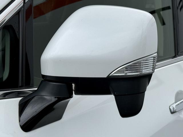 エルグランド ２５０ハイウェイスターＳ　純正ナビ／地デジ／バックカメラ／４ＷＤ／衝突軽減ブレーキ／ＬＥＤヘッドライト／ＥＴＣ／両側電動スライドドア／ハーフレザー／クルーズコントロール／Ｂｌｕｔｏｏｔ接続可能／８人乗り／スマートキー／（22枚目）