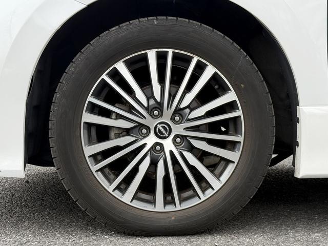 エルグランド ２５０ハイウェイスターＳ　純正ナビ／地デジ／バックカメラ／４ＷＤ／衝突軽減ブレーキ／ＬＥＤヘッドライト／ＥＴＣ／両側電動スライドドア／ハーフレザー／クルーズコントロール／Ｂｌｕｔｏｏｔ接続可能／８人乗り／スマートキー／（26枚目）