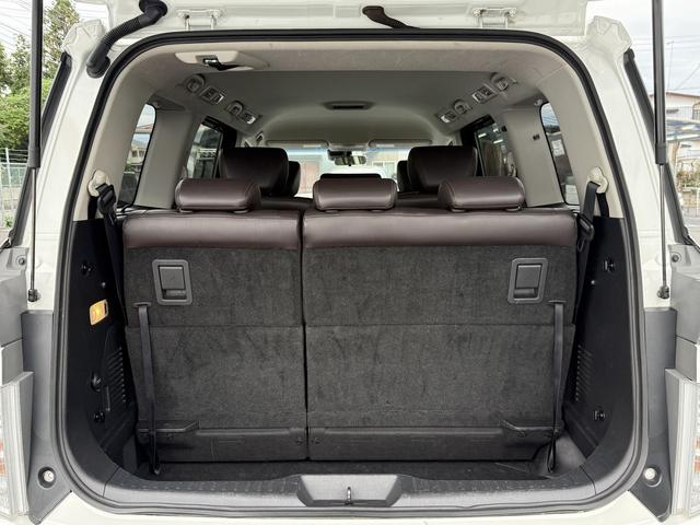 エルグランド ２５０ハイウェイスターＳ　純正ナビ／地デジ／バックカメラ／４ＷＤ／衝突軽減ブレーキ／ＬＥＤヘッドライト／ＥＴＣ／両側電動スライドドア／ハーフレザー／クルーズコントロール／Ｂｌｕｔｏｏｔ接続可能／８人乗り／スマートキー／（31枚目）