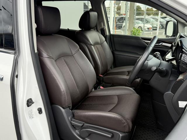 エルグランド ２５０ハイウェイスターＳ　純正ナビ／地デジ／バックカメラ／４ＷＤ／衝突軽減ブレーキ／ＬＥＤヘッドライト／ＥＴＣ／両側電動スライドドア／ハーフレザー／クルーズコントロール／Ｂｌｕｔｏｏｔ接続可能／８人乗り／スマートキー／（37枚目）