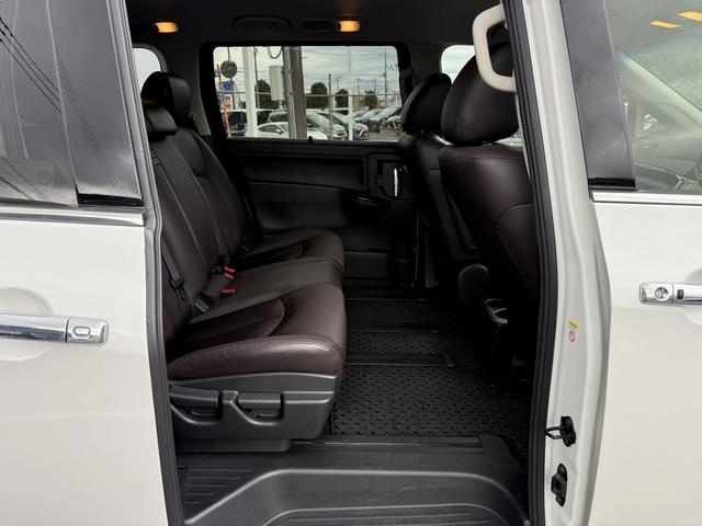 エルグランド ２５０ハイウェイスターＳ　純正ナビ／地デジ／バックカメラ／４ＷＤ／衝突軽減ブレーキ／ＬＥＤヘッドライト／ＥＴＣ／両側電動スライドドア／ハーフレザー／クルーズコントロール／Ｂｌｕｔｏｏｔ接続可能／８人乗り／スマートキー／（38枚目）