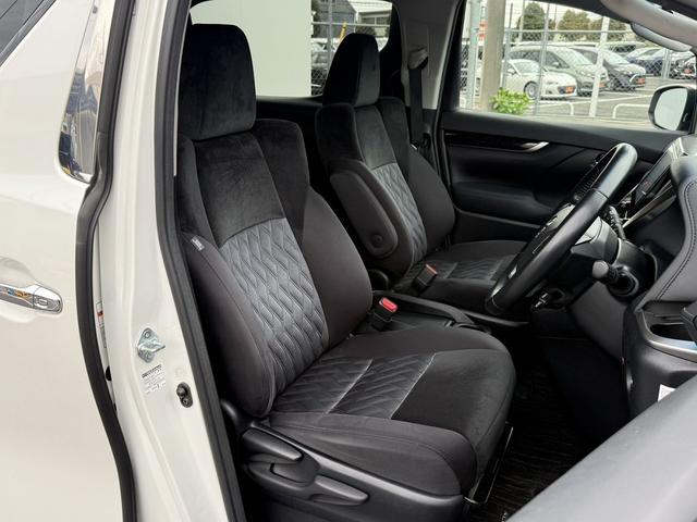 アルファード ２．５Ｓ　レンタＵＰ／メーカーツインサンルーフ／純正９型ナビ／地デジ／バックカメラ／両側電動スライドドア／衝突軽減ブレーキ／レーダークルーズ／ＬＥＤヘッドライト／純正１８インチＡＷ／コーナーセンサー／ＢＴ接続／（16枚目）
