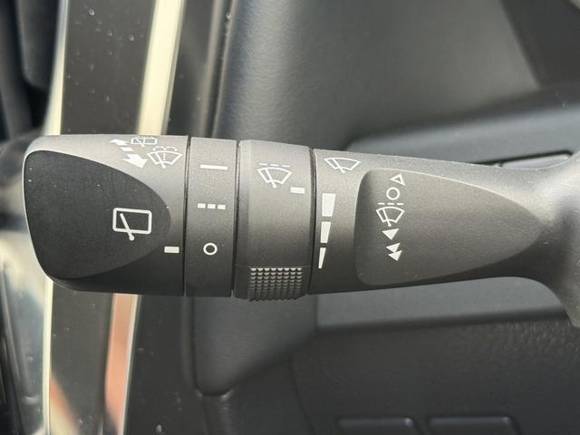 アルファード ２．５Ｓ　レンタＵＰ／メーカーツインサンルーフ／純正９型ナビ／地デジ／バックカメラ／両側電動スライドドア／衝突軽減ブレーキ／レーダークルーズ／ＬＥＤヘッドライト／純正１８インチＡＷ／コーナーセンサー／ＢＴ接続／（57枚目）