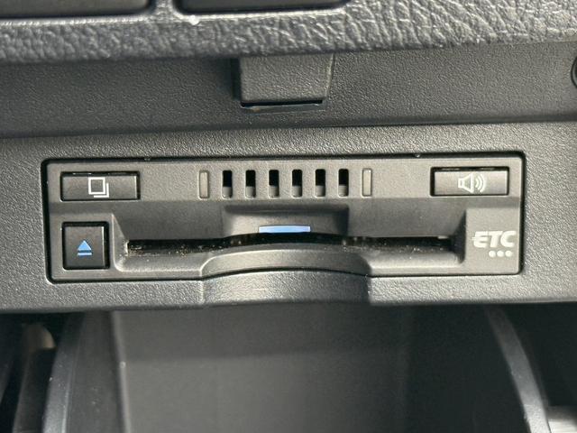 アルファード ２．５Ｓ　レンタＵＰ／メーカーツインサンルーフ／純正９型ナビ／地デジ／バックカメラ／両側電動スライドドア／衝突軽減ブレーキ／レーダークルーズ／ＬＥＤヘッドライト／純正１８インチＡＷ／コーナーセンサー／ＢＴ接続／（60枚目）