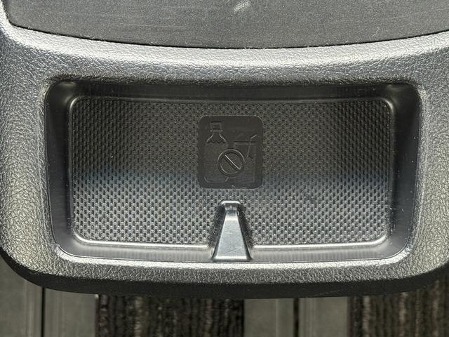 アルファード ２．５Ｓ　レンタＵＰ／メーカーツインサンルーフ／純正９型ナビ／地デジ／バックカメラ／両側電動スライドドア／衝突軽減ブレーキ／レーダークルーズ／ＬＥＤヘッドライト／純正１８インチＡＷ／コーナーセンサー／ＢＴ接続／（68枚目）