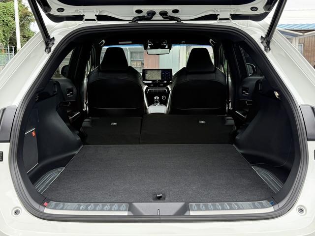 ハリアー Ｚ　メーカー１２．３型ナビ／ＪＢＬサウンド／アラウンドビューカメラ／地デジ／電動リアゲート／レーダークルーズコントロール／ＥＴＣ／純正１９ＡＷ／ハーフレザー／Ｂｌｕｔｏｏｔｈ接続可能／スマートキー／ＬＥＤ（38枚目）