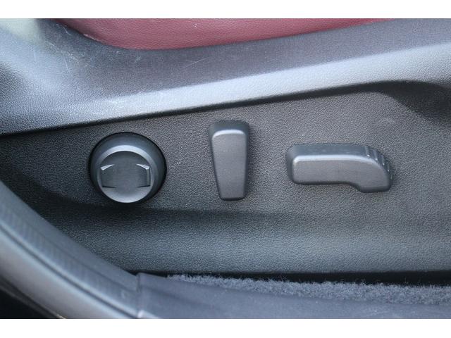 レヴォーグ STIスポーツ EX 本革シート/HarmanKardonサウンド/純正ナビ/地デジ/360度カメラ/レーダークルーズコントロール/衝突軽減ブレーキ/ETC/LEDヘッドライト/スマートキー/プッシュスタート(4枚目)