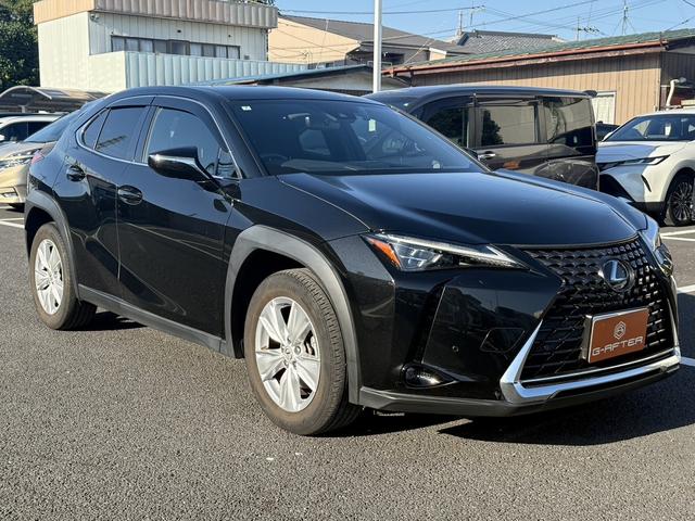 UX UX200 バージョンC 純正ナビ/地デジ/Bカメラ/シートヒータ-/レーダークルーズ/衝突軽減/パワーシート/ETC/ステアリングヒーター/電動リアゲート/Bluetooth接続/スマートフォン置くだけ充電/(21枚目)