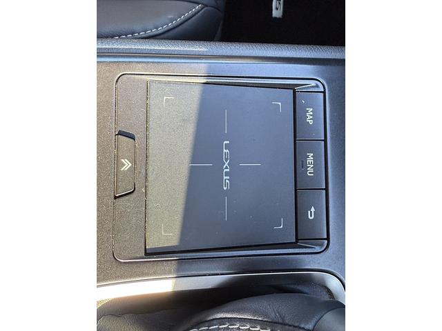 UX UX200 バージョンC 純正ナビ/地デジ/Bカメラ/シートヒータ-/レーダークルーズ/衝突軽減/パワーシート/ETC/ステアリングヒーター/電動リアゲート/Bluetooth接続/スマートフォン置くだけ充電/(58枚目)