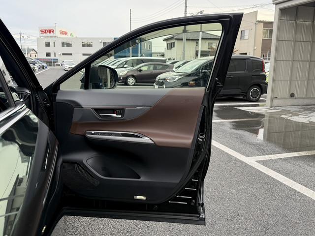 ハリアー Z 禁煙車 純正12.3インチナビ JBLプレミアムサウンド9スピーカー フルセグ/電動リアゲート バックカメラ アダクティブクルーズ 衝突軽減 ブラインドスポットモニター デジタルインナーミラー ETC(28枚目)