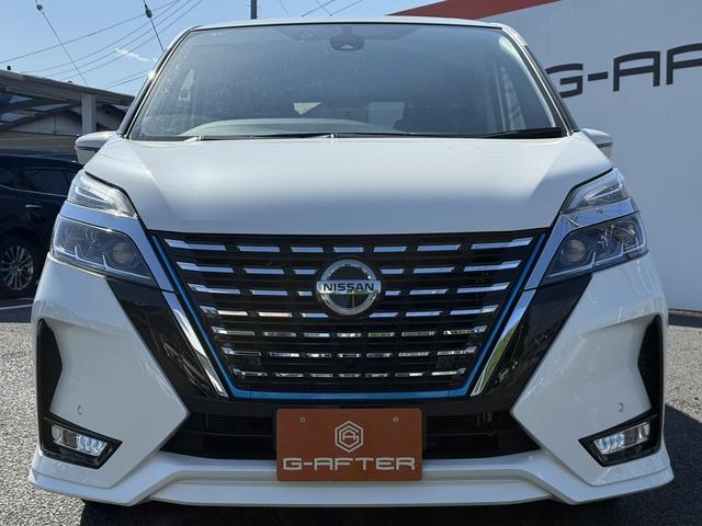 セレナ ｅ－パワー　ハイウェイスターＶ　セーフティパックＢ　寒冷地仕様　インテリジェントアラウンドビューモニター　プロパイロット　両側電動スライドドア　衝突軽減　リアオートエアコン　ハンズフリーパワースライドドア　ＥＴＣ　Ｂｌｕｅｔｏｏｔｈ（7枚目）