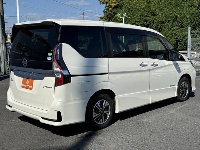 セレナ ｅ－パワー　ハイウェイスターＶ　セーフティパックＢ　寒冷地仕様　インテリジェントアラウンドビューモニター　プロパイロット　両側電動スライドドア　衝突軽減　リアオートエアコン　ハンズフリーパワースライドドア　ＥＴＣ　Ｂｌｕｅｔｏｏｔｈ（10枚目）