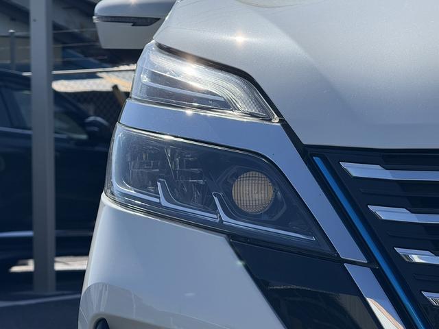 セレナ ｅ－パワー　ハイウェイスターＶ　セーフティパックＢ　寒冷地仕様　インテリジェントアラウンドビューモニター　プロパイロット　両側電動スライドドア　衝突軽減　リアオートエアコン　ハンズフリーパワースライドドア　ＥＴＣ　Ｂｌｕｅｔｏｏｔｈ（16枚目）