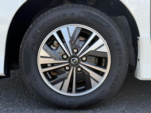 セレナ ｅ－パワー　ハイウェイスターＶ　セーフティパックＢ　寒冷地仕様　インテリジェントアラウンドビューモニター　プロパイロット　両側電動スライドドア　衝突軽減　リアオートエアコン　ハンズフリーパワースライドドア　ＥＴＣ　Ｂｌｕｅｔｏｏｔｈ（26枚目）