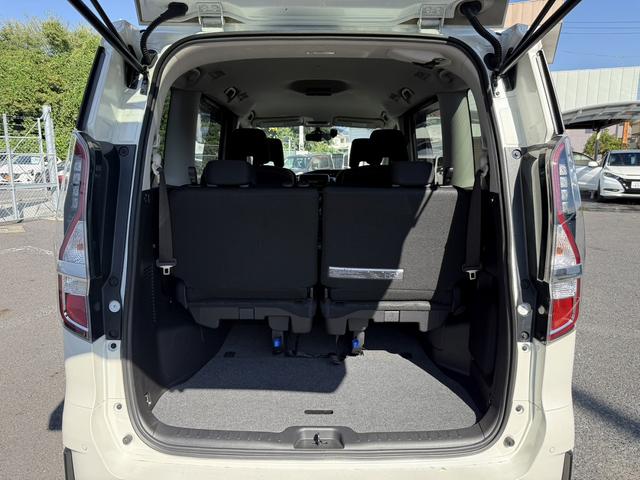 セレナ ｅ－パワー　ハイウェイスターＶ　セーフティパックＢ　寒冷地仕様　インテリジェントアラウンドビューモニター　プロパイロット　両側電動スライドドア　衝突軽減　リアオートエアコン　ハンズフリーパワースライドドア　ＥＴＣ　Ｂｌｕｅｔｏｏｔｈ（31枚目）