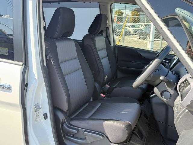 セレナ ｅ－パワー　ハイウェイスターＶ　セーフティパックＢ　寒冷地仕様　インテリジェントアラウンドビューモニター　プロパイロット　両側電動スライドドア　衝突軽減　リアオートエアコン　ハンズフリーパワースライドドア　ＥＴＣ　Ｂｌｕｅｔｏｏｔｈ（37枚目）