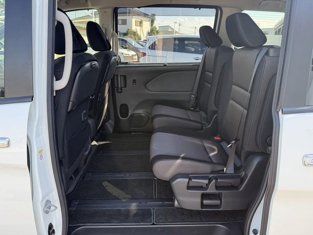 セレナ ｅ－パワー　ハイウェイスターＶ　セーフティパックＢ　寒冷地仕様　インテリジェントアラウンドビューモニター　プロパイロット　両側電動スライドドア　衝突軽減　リアオートエアコン　ハンズフリーパワースライドドア　ＥＴＣ　Ｂｌｕｅｔｏｏｔｈ（43枚目）