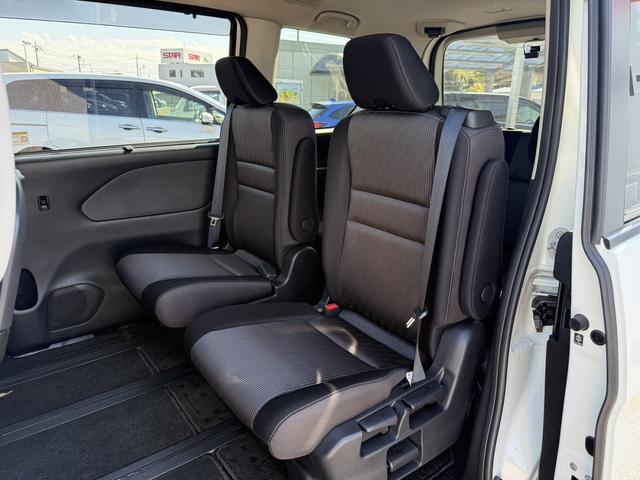 セレナ ｅ－パワー　ハイウェイスターＶ　セーフティパックＢ　寒冷地仕様　インテリジェントアラウンドビューモニター　プロパイロット　両側電動スライドドア　衝突軽減　リアオートエアコン　ハンズフリーパワースライドドア　ＥＴＣ　Ｂｌｕｅｔｏｏｔｈ（44枚目）