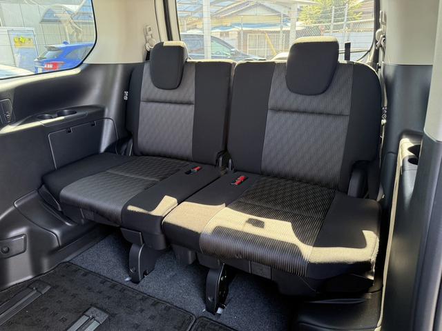 セレナ ｅ－パワー　ハイウェイスターＶ　セーフティパックＢ　寒冷地仕様　インテリジェントアラウンドビューモニター　プロパイロット　両側電動スライドドア　衝突軽減　リアオートエアコン　ハンズフリーパワースライドドア　ＥＴＣ　Ｂｌｕｅｔｏｏｔｈ（45枚目）