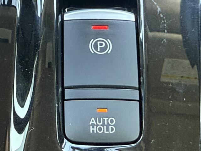 セレナ ｅ－パワー　ハイウェイスターＶ　セーフティパックＢ　寒冷地仕様　インテリジェントアラウンドビューモニター　プロパイロット　両側電動スライドドア　衝突軽減　リアオートエアコン　ハンズフリーパワースライドドア　ＥＴＣ　Ｂｌｕｅｔｏｏｔｈ（49枚目）