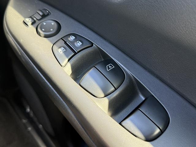 セレナ ｅ－パワー　ハイウェイスターＶ　セーフティパックＢ　寒冷地仕様　インテリジェントアラウンドビューモニター　プロパイロット　両側電動スライドドア　衝突軽減　リアオートエアコン　ハンズフリーパワースライドドア　ＥＴＣ　Ｂｌｕｅｔｏｏｔｈ（60枚目）