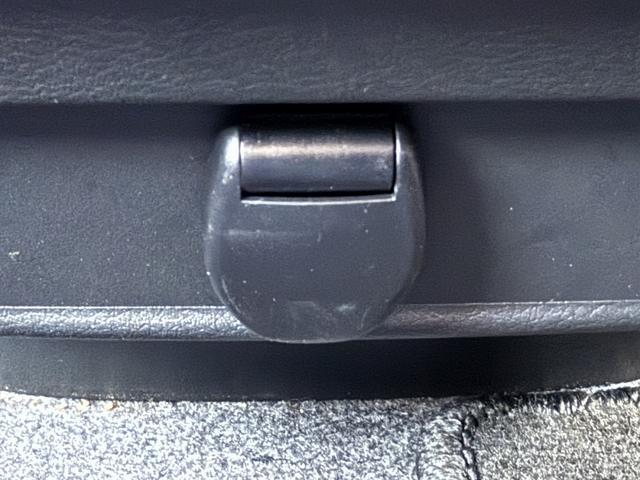 セレナ ｅ－パワー　ハイウェイスターＶ　セーフティパックＢ　寒冷地仕様　インテリジェントアラウンドビューモニター　プロパイロット　両側電動スライドドア　衝突軽減　リアオートエアコン　ハンズフリーパワースライドドア　ＥＴＣ　Ｂｌｕｅｔｏｏｔｈ（62枚目）