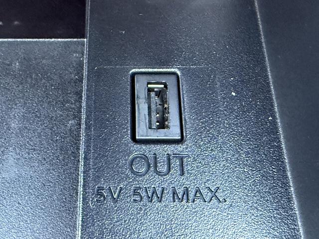 セレナ ｅ－パワー　ハイウェイスターＶ　セーフティパックＢ　寒冷地仕様　インテリジェントアラウンドビューモニター　プロパイロット　両側電動スライドドア　衝突軽減　リアオートエアコン　ハンズフリーパワースライドドア　ＥＴＣ　Ｂｌｕｅｔｏｏｔｈ（70枚目）