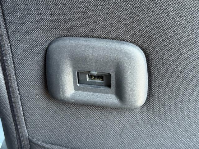 セレナ ｅ－パワー　ハイウェイスターＶ　セーフティパックＢ　寒冷地仕様　インテリジェントアラウンドビューモニター　プロパイロット　両側電動スライドドア　衝突軽減　リアオートエアコン　ハンズフリーパワースライドドア　ＥＴＣ　Ｂｌｕｅｔｏｏｔｈ（73枚目）