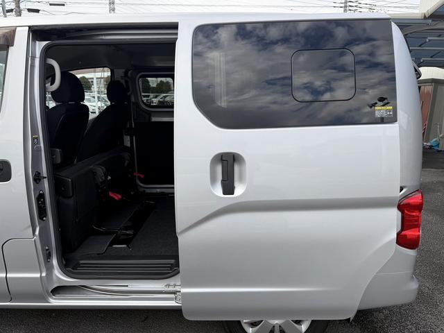 NISSAN NV200 VANETTE VAN PREMIUM GX
