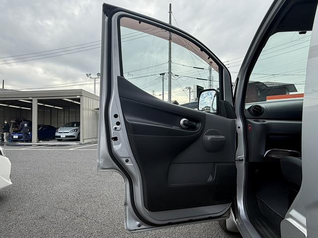 NISSAN NV200 VANETTE VAN PREMIUM GX