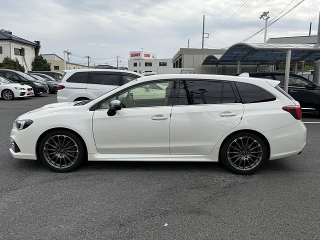 レヴォーグ ２．０ＳＴＩスポーツアイサイト　純正８インチナビ　バックカメラ　フルセグ　アイサイトバージョン３　アダクティブクルーズコントロール　アドバンスドセーフティパッケージ　シートヒーター　ＥＴＣ　メモリー機能付きパワーシート　サイドビュー（14枚目）