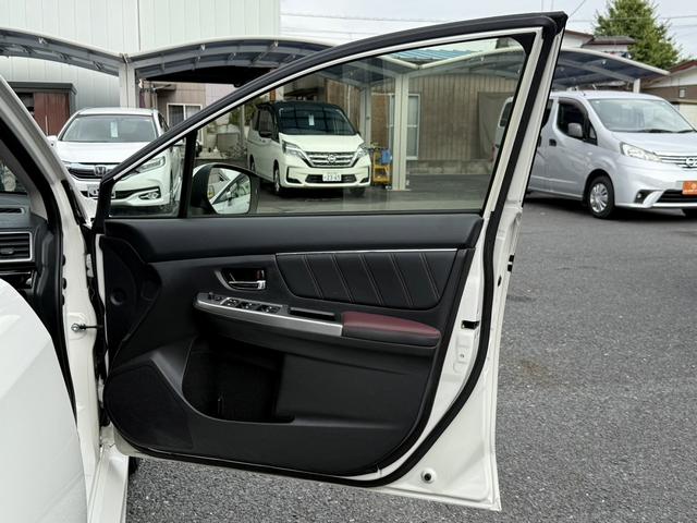 レヴォーグ ２．０ＳＴＩスポーツアイサイト　純正８インチナビ　バックカメラ　フルセグ　アイサイトバージョン３　アダクティブクルーズコントロール　アドバンスドセーフティパッケージ　シートヒーター　ＥＴＣ　メモリー機能付きパワーシート　サイドビュー（25枚目）