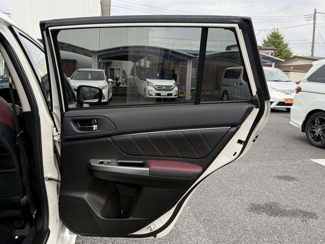 レヴォーグ ２．０ＳＴＩスポーツアイサイト　純正８インチナビ　バックカメラ　フルセグ　アイサイトバージョン３　アダクティブクルーズコントロール　アドバンスドセーフティパッケージ　シートヒーター　ＥＴＣ　メモリー機能付きパワーシート　サイドビュー（26枚目）