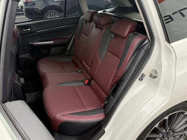 レヴォーグ ２．０ＳＴＩスポーツアイサイト　純正８インチナビ　バックカメラ　フルセグ　アイサイトバージョン３　アダクティブクルーズコントロール　アドバンスドセーフティパッケージ　シートヒーター　ＥＴＣ　メモリー機能付きパワーシート　サイドビュー（39枚目）