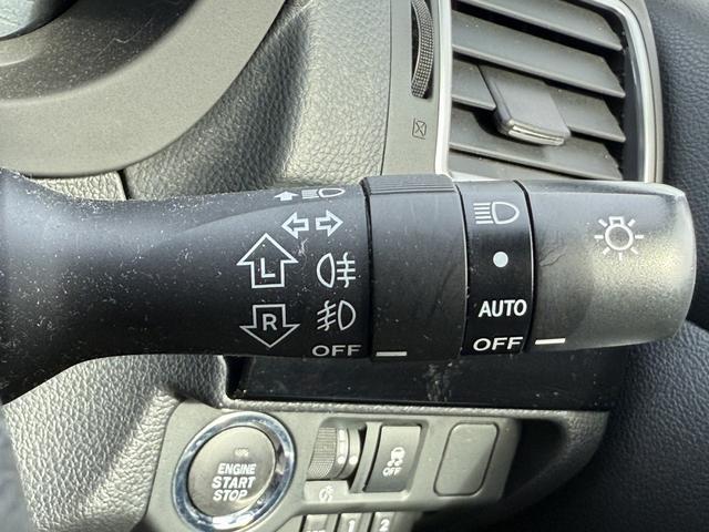 レヴォーグ ２．０ＳＴＩスポーツアイサイト　純正８インチナビ　バックカメラ　フルセグ　アイサイトバージョン３　アダクティブクルーズコントロール　アドバンスドセーフティパッケージ　シートヒーター　ＥＴＣ　メモリー機能付きパワーシート　サイドビュー（50枚目）