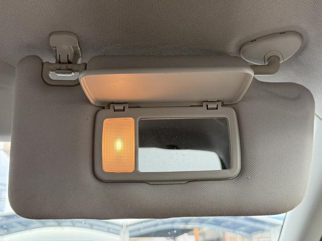 レヴォーグ ２．０ＳＴＩスポーツアイサイト　純正８インチナビ　バックカメラ　フルセグ　アイサイトバージョン３　アダクティブクルーズコントロール　アドバンスドセーフティパッケージ　シートヒーター　ＥＴＣ　メモリー機能付きパワーシート　サイドビュー（67枚目）