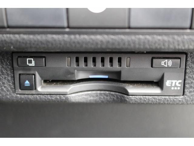 カローラツーリング ダブルバイビー 6MT/純正9インチナビゲーション/6スピーカー/フルセグ/バックカメラ/デジタルインナーミラー/衝突軽減ブレーキ/アダクティブクルーズ/シートヒーター/ステアリングヒーター/ETC/オートハイビーム(47枚目)