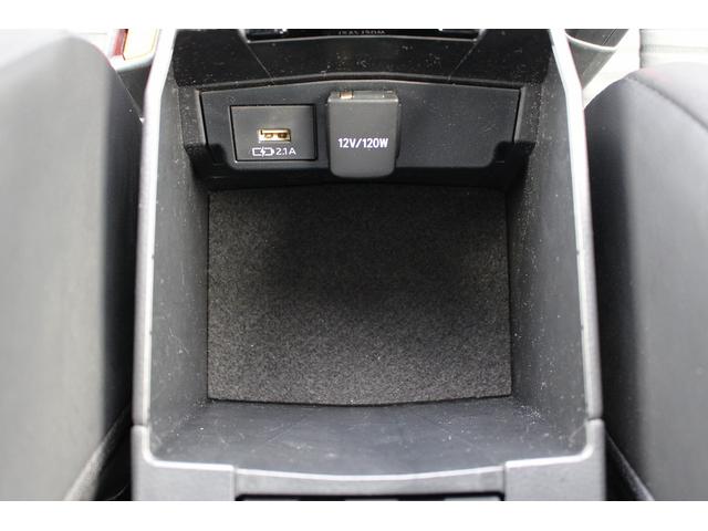 カローラツーリング ダブルバイビー 6MT/純正9インチナビゲーション/6スピーカー/フルセグ/バックカメラ/デジタルインナーミラー/衝突軽減ブレーキ/アダクティブクルーズ/シートヒーター/ステアリングヒーター/ETC/オートハイビーム(59枚目)