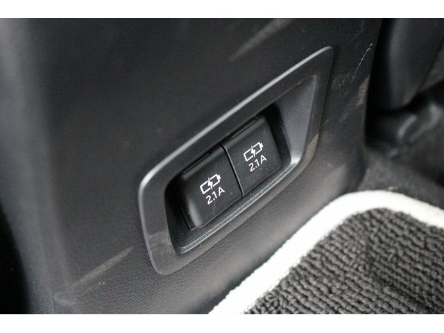 カローラツーリング ダブルバイビー 6MT/純正9インチナビゲーション/6スピーカー/フルセグ/バックカメラ/デジタルインナーミラー/衝突軽減ブレーキ/アダクティブクルーズ/シートヒーター/ステアリングヒーター/ETC/オートハイビーム(72枚目)